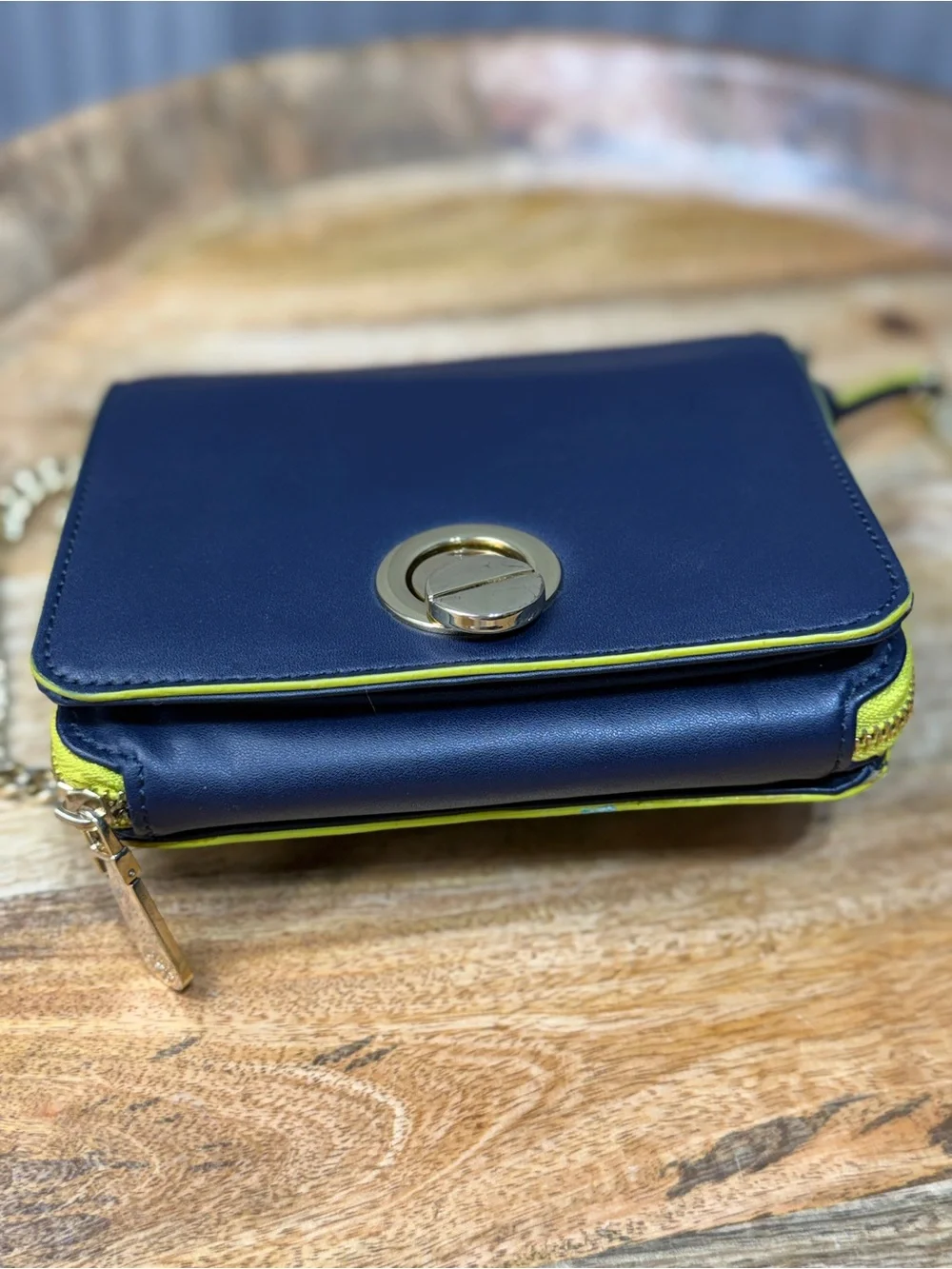 Mini Crossbody Bag Vince Camuto Navy Neon Lime Preppy Gold Chain Purse